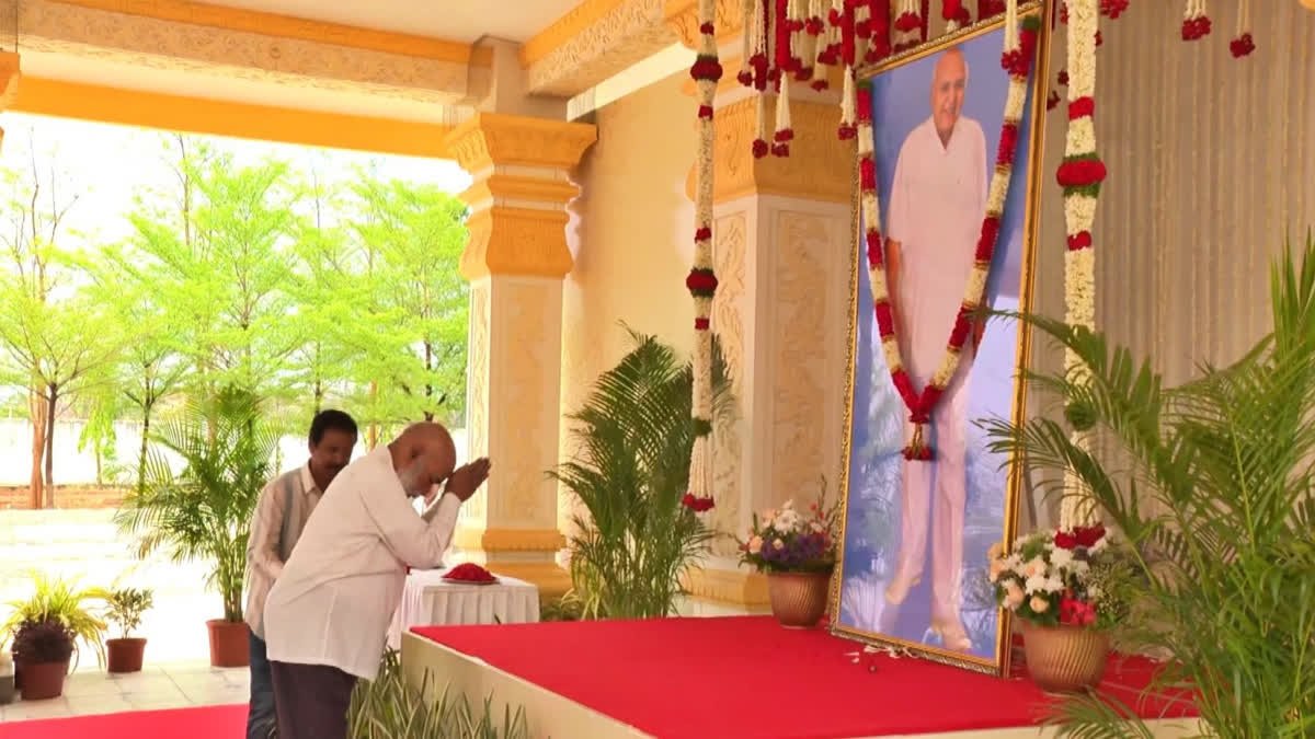 Sri Ramoji Rao's 2nd Death Anniversary: 'His Glory Is Immortal', Says Chandrababu Naidu As Tributes Pour In