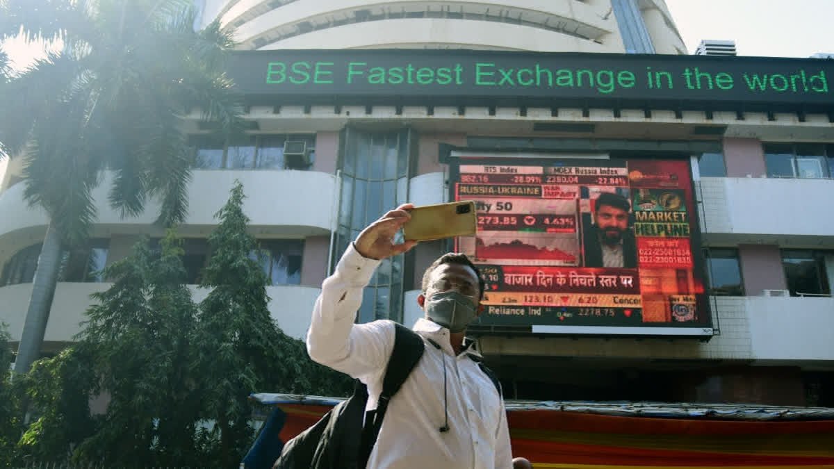 Sensex Tumbles 786 Points In Early Trade After Five-Day Rally As It Stocks Drag