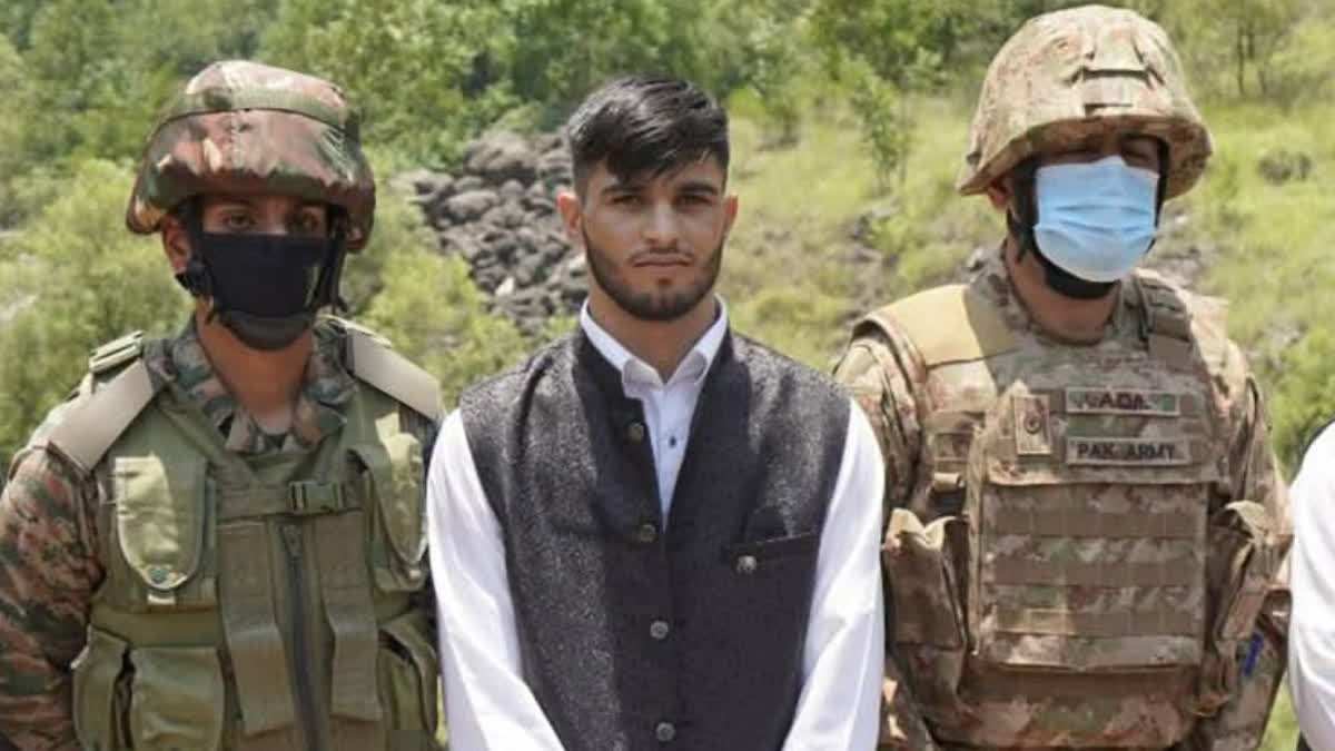 Love Across Borders: PoJK Youth Crosses LoC To Meet Girlfriend in Kashmir, Repatriated By Army