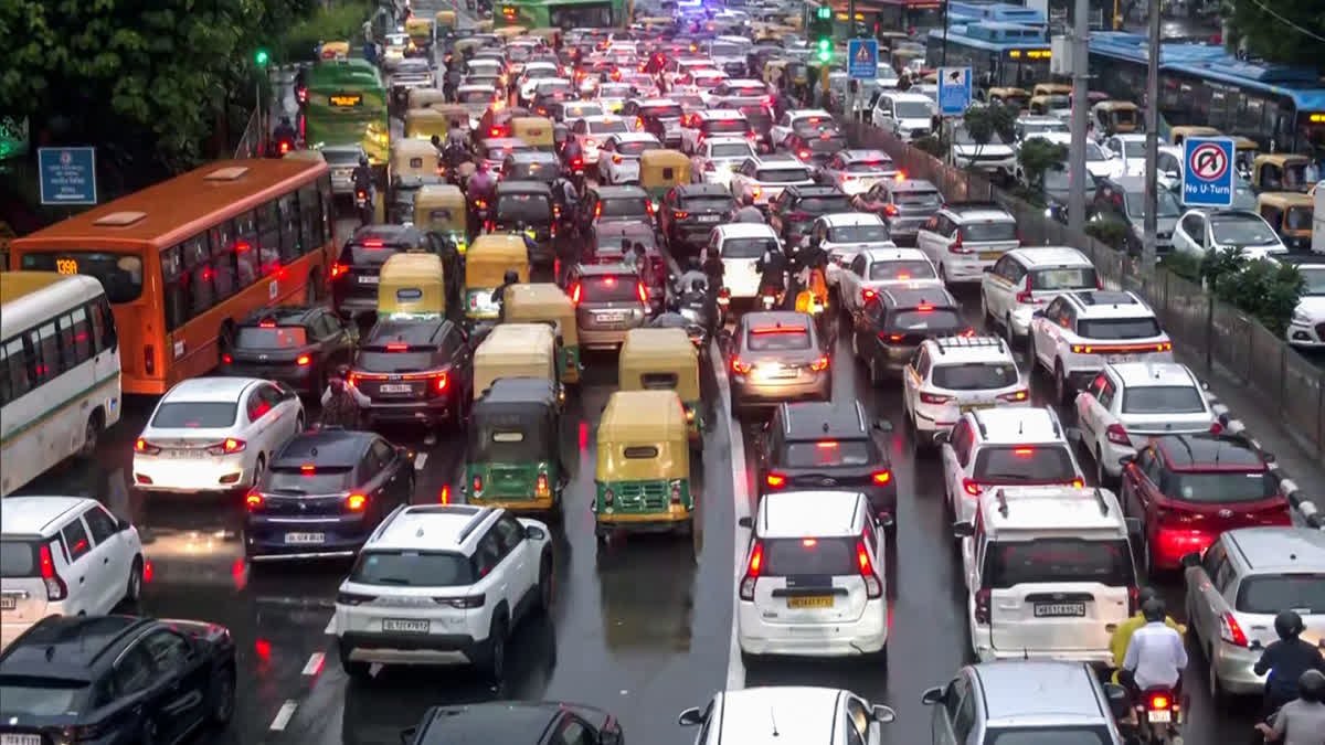 Delhi Weather Update: Capital Grapples With Monsoon As Heavy Rains Trigger Waterlogging, Disrupt Daily Life