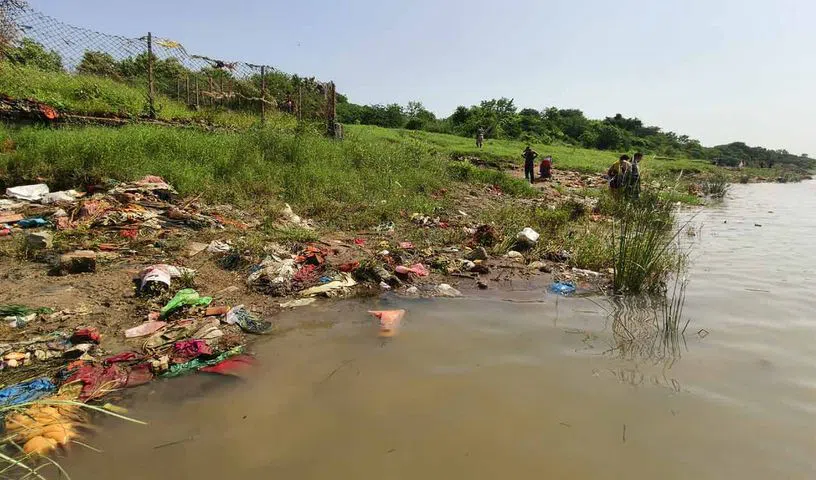 Lack of basic amenities puts devotees at Godavari bathing spots in Mancherial at risk